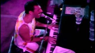 Queen  Bohemian Rhapsody HQ Live At Wembley 86  Gimme Some Lovin [upl. by Htebazile]