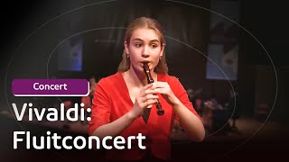 Vivaldi  Fluitconcert gespeelt door Lucie Horsch  Concert [upl. by Heda]