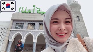 Korean Hijabi Model Ayana Moons Inspiring Journey to Islam [upl. by Chobot]